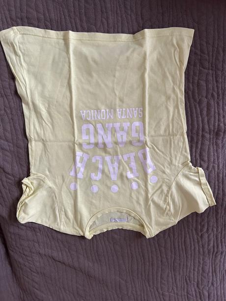 Dámske oblečenie, s