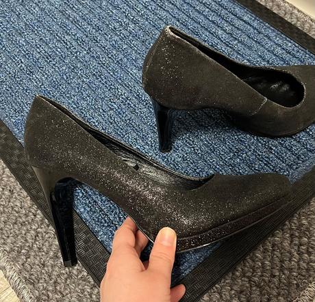 Čierne trblietavé lodičky, 37