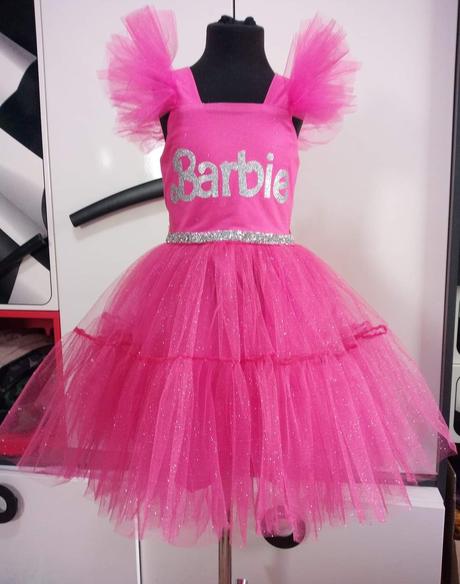 Barbie šaty, 104