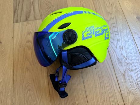 Lyžiarska prilba, etape,m