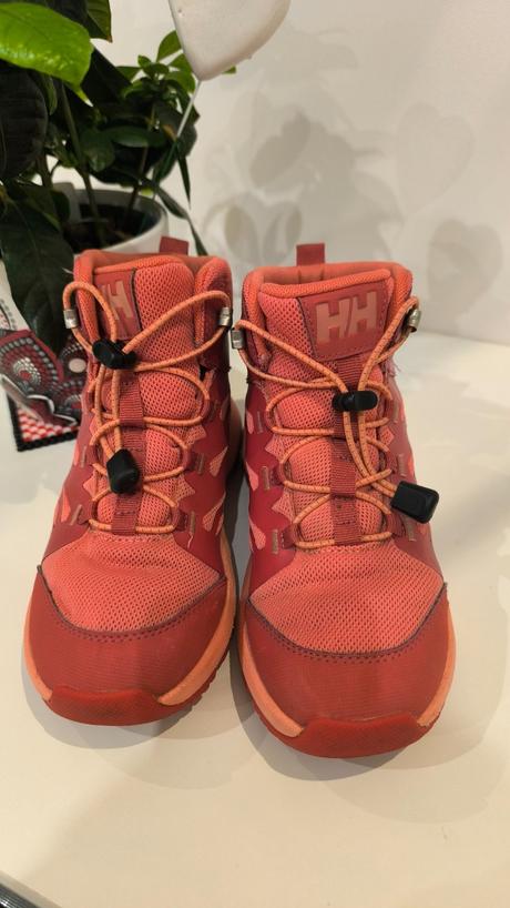 Helly hansen 32, 32