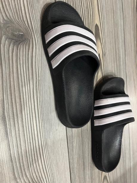 Šlapky, adidas