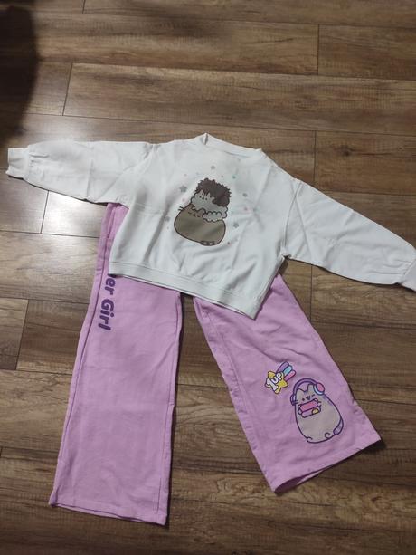 Pusheen tepláky, sinsay,128