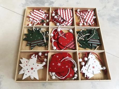 Drevené naturálne ozdoby 36 ks, 