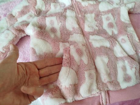 Prekrásna huňatá mikina v top stave, 92