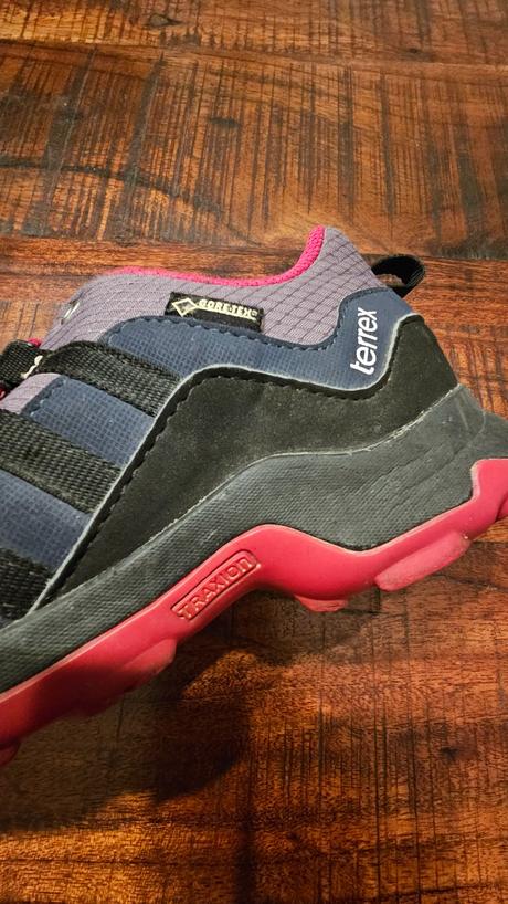 Goretex trekové turistické tenisky voduvzdorné, adidas,34