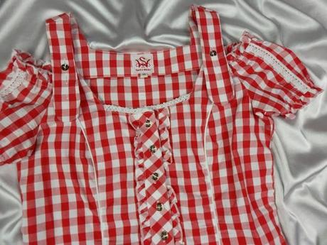 Kvalitná blúzka ku kroju, 38