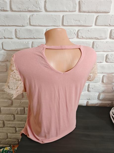 Pudrovo ružové tričko m,l sadne, gate