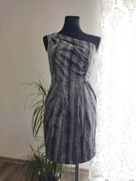 Šaty na jedno rameno s/m, primark,s