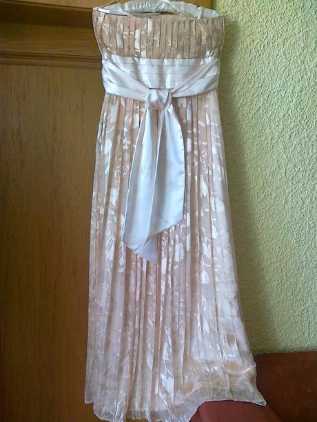 Spoločenské šaty zn. teatro, 38