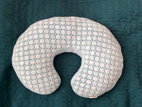 Vankúš na dojčenie, 