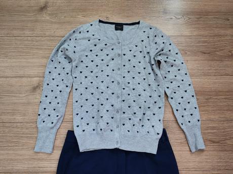 Svetrík so srdiečkami, reserved,m