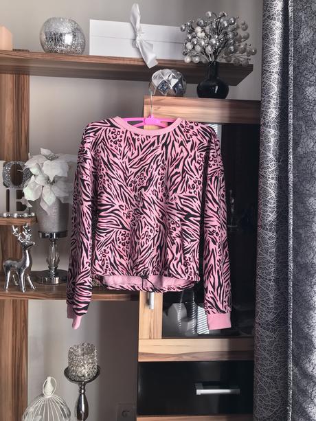 Oversize crop mikina, atmosphere,s