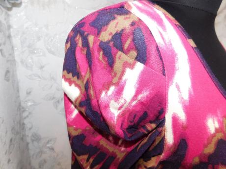 Kvalitne velmi pekne šaty, 36 / s