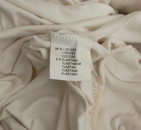 Predám elegantnú a pohodlnú dámsku blúzku v čistej, m