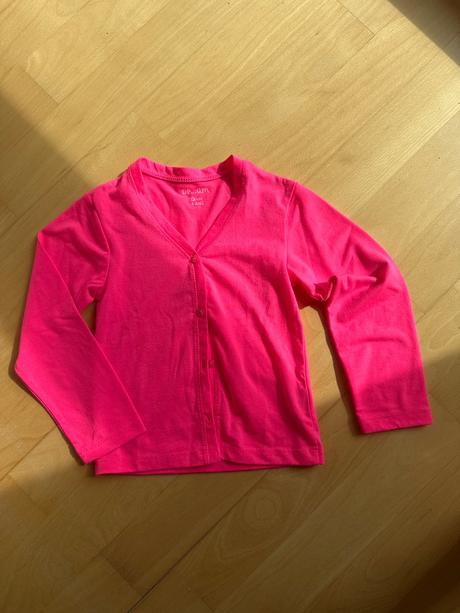 Svetrik na gombíky, dpam (du pareil au meme),92