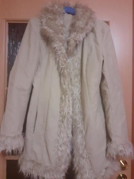 Kabátik s kožušinkou, 38