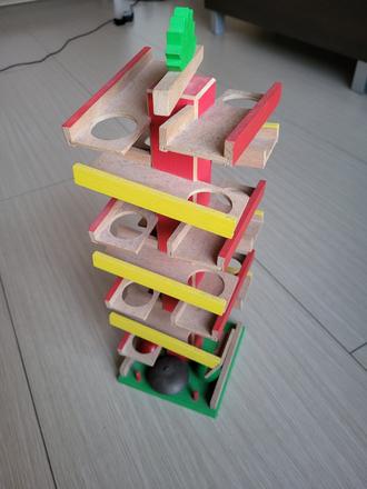 Drevená guľôčková dráha, 