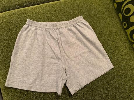 Šortky, 122