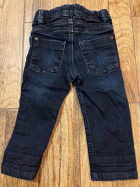 Štylove rifle, hugo boss,80