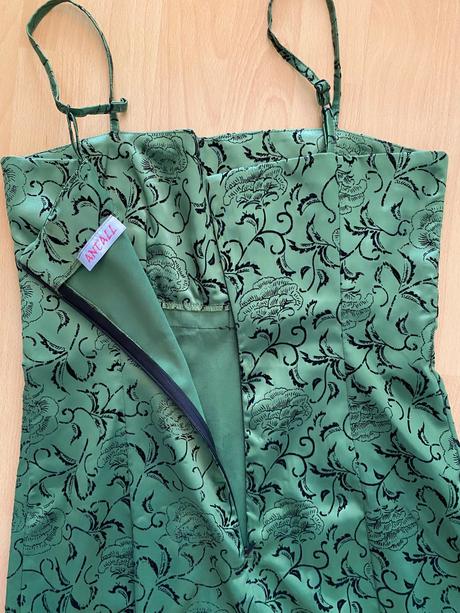 Spoločenské šaty, s