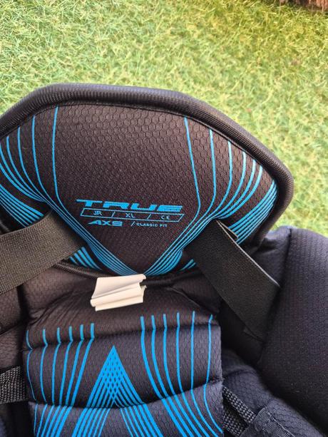 Hokejové nohavice true ax9 junior (clasic fit), 