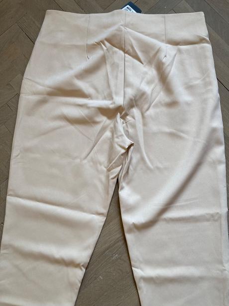 Nohavice, 44