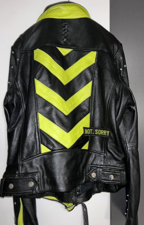 Krasna kozena bunda, l