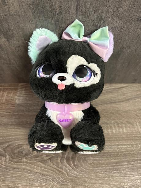 Interaktivne šteniatko casey,