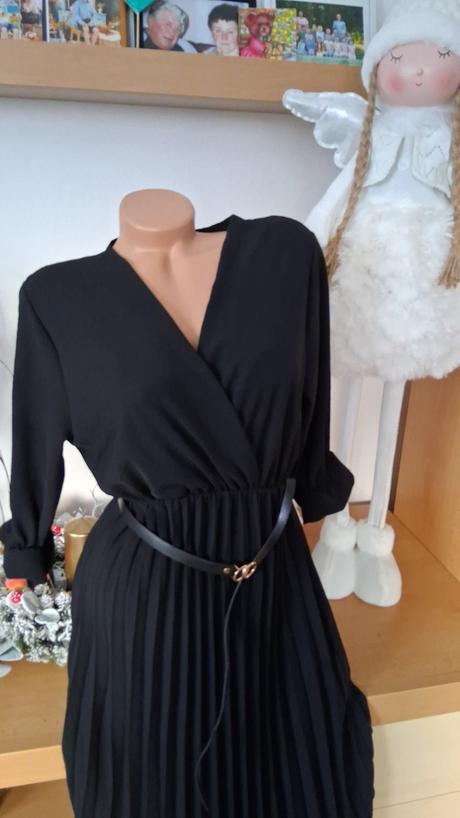 Čierne šaty 42, 42