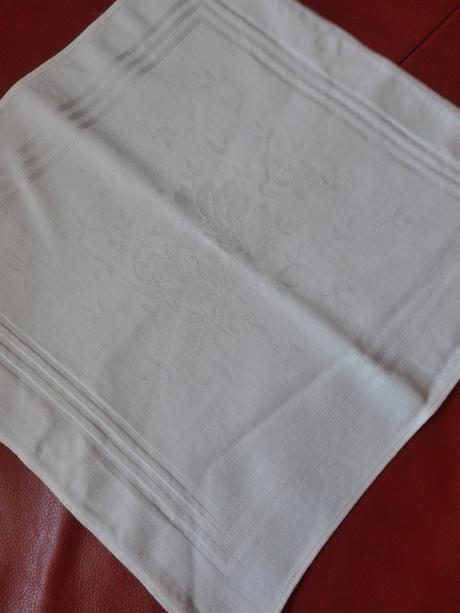 Damaškový obrúsok, 