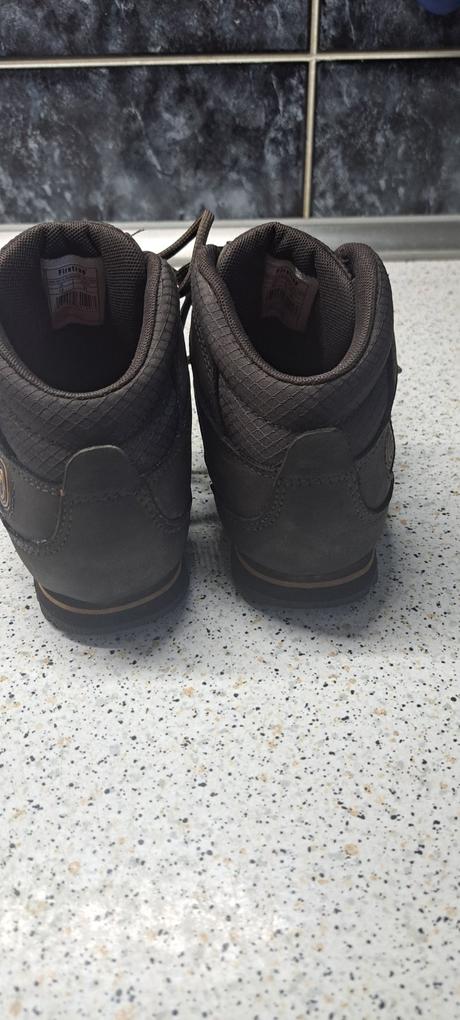 Firetrapy turistika, 31