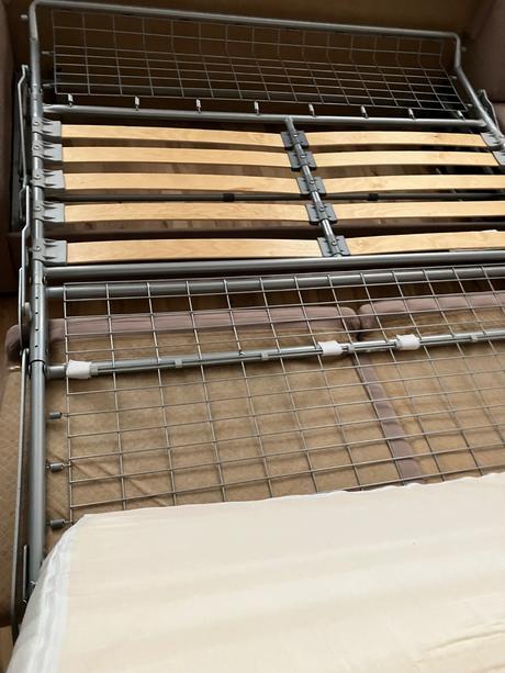 Rohová sedačka s otomanom na každodenné spanie,