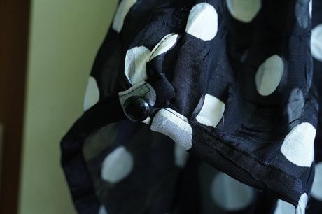 Bodkovaná blúzka, tu,l