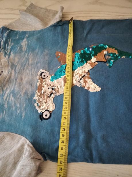 Tričko s premienacimi flitrami, c&a,116