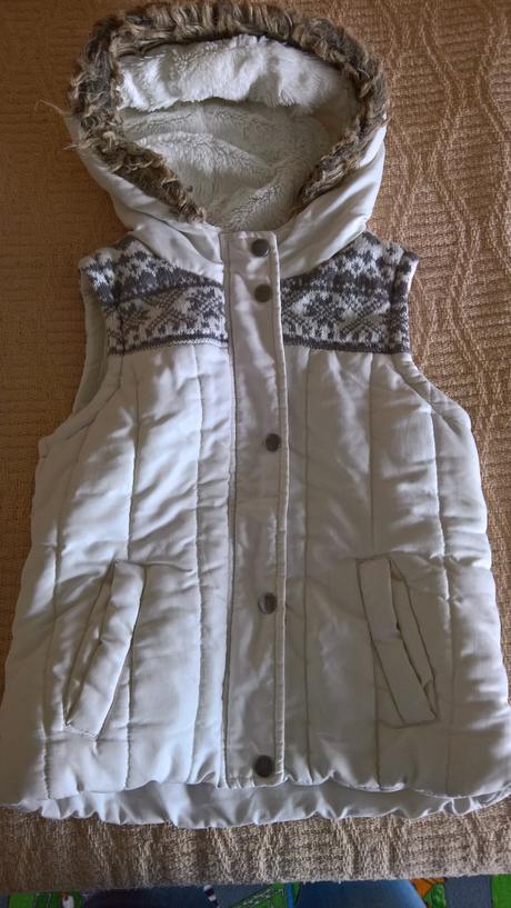 Biela vestička, 122