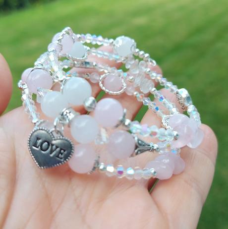 Náramok z minerálov pre rakov, býkov, váhy a ryby, 