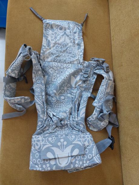 Nosič be lenka 4ever neo folk, be lenka