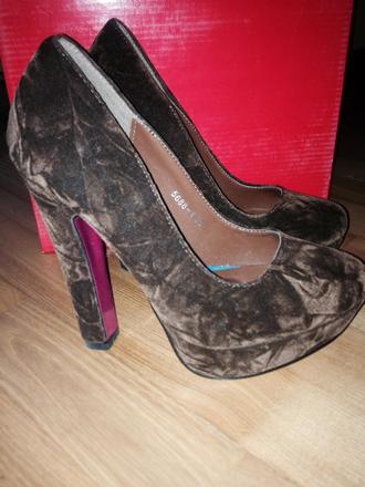 Hnedé semišove lodičky 35, 35