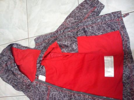 Bundička s kapuckou, 104