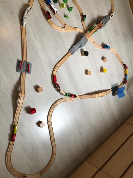 Drevená ikea vlaková dráha, 