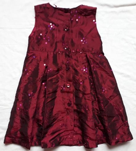 Bordove spolocenske saty s flitrami, 92