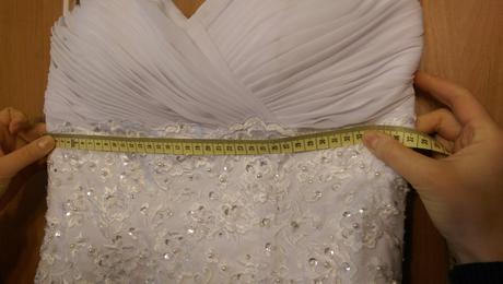 Svadobné šaty, 