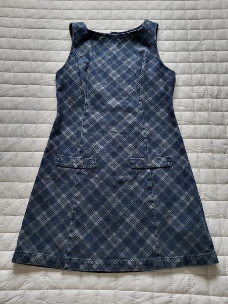 Neformálne šaty, m