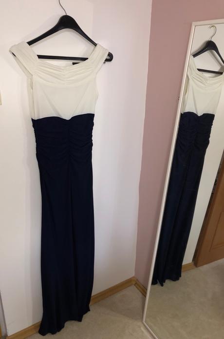 Spoločenské šaty, 38