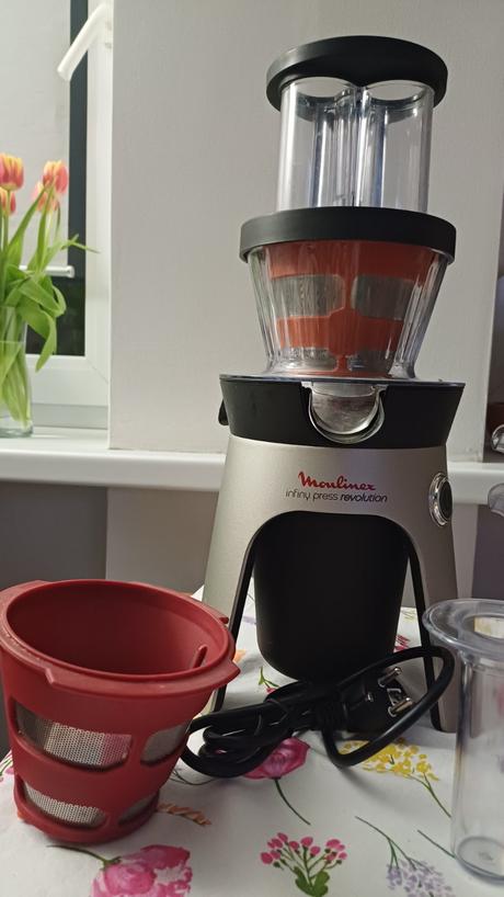 Šnekový odšťavovač moulinex infiny press revolutio, moulinex