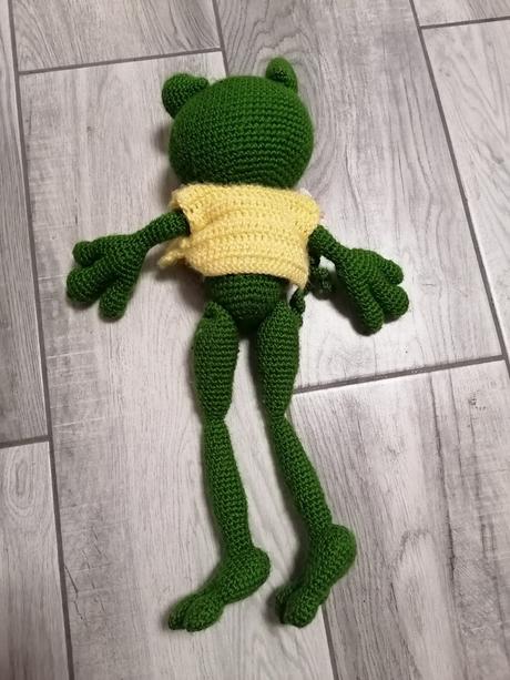 Háčkovaná žabka, 
