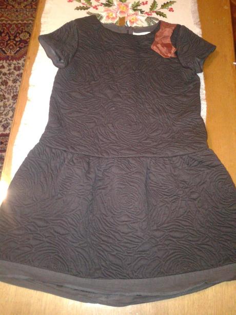 Hrubšie šaty, zara,140