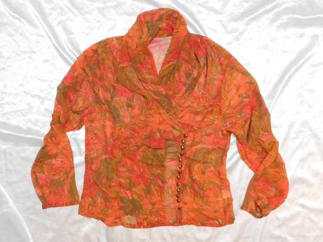 Velmi pekna bluzka, 42