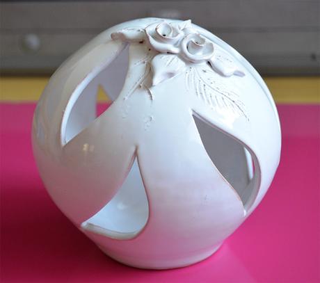 Keramicka dekoracia / podstavec na vonne tycinky,